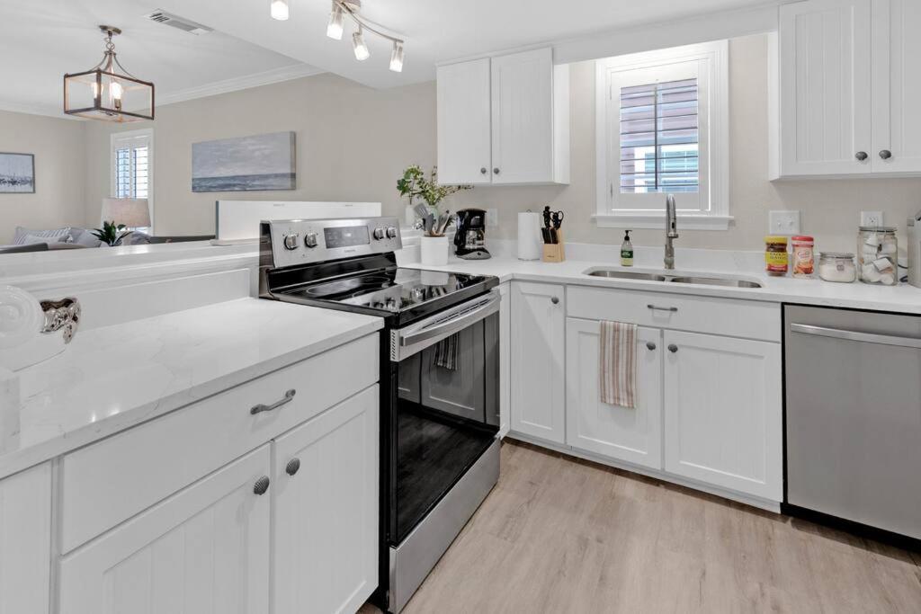 Charming Holiday Isle Destin Beach Access Townhome Eksteriør bilde